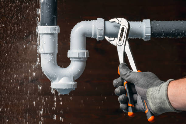 Professional Leak Detection technician working in North Hampton, NH